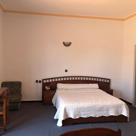 Hotel Choumis Haj Messaoud Larache Luaran gambar
